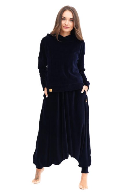 Велюровий костюм з худі ATMO та штанами PARASHUTE — м’якість і баланс на осінь/весну